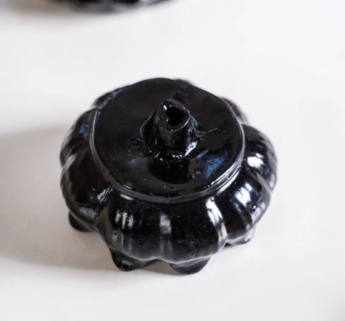Bhaktic Shiva Backflow Incense Burner with Shivling – Ceramic Smoke Fountain with  Backflow Cones